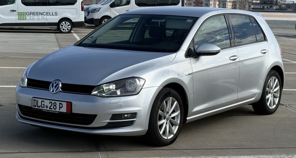 VW Golf Lounge Motor 1.6 TDI 110 CP