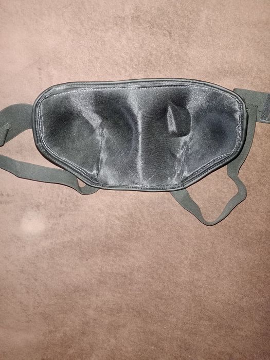 Продам щитки и нагрудник для каратэ