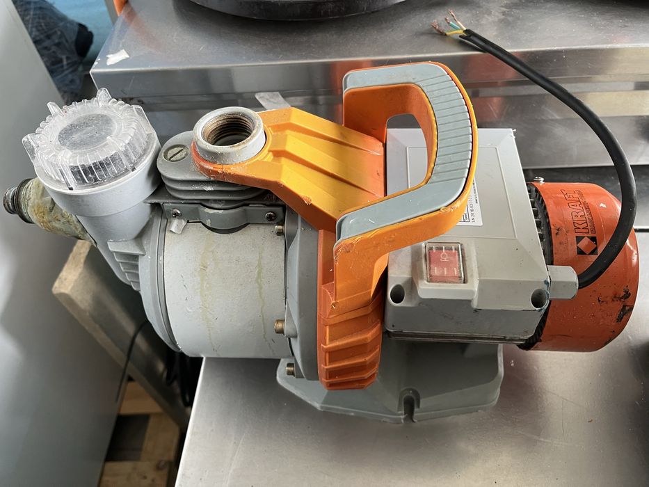 Водна помпа електрическа