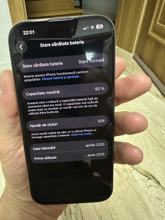 Iphone 16 Pro  128GB .Telefonul are garantie 1 an