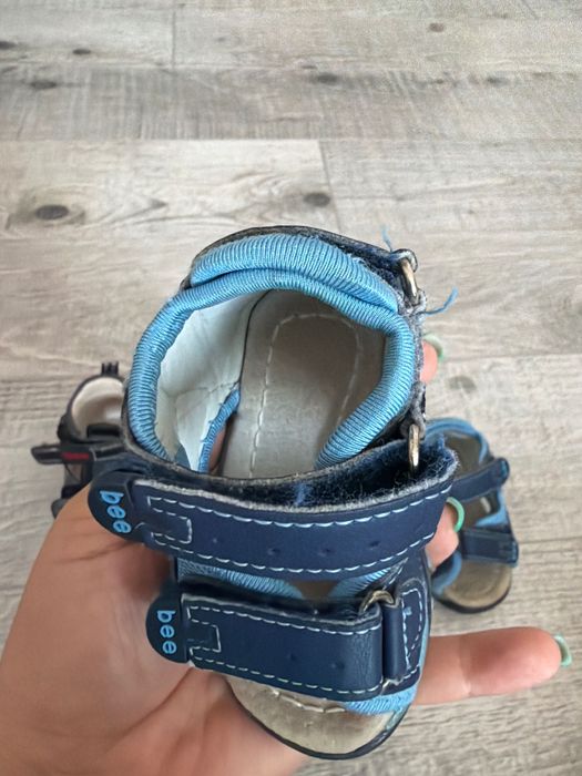 Săndăluțe bebe piele