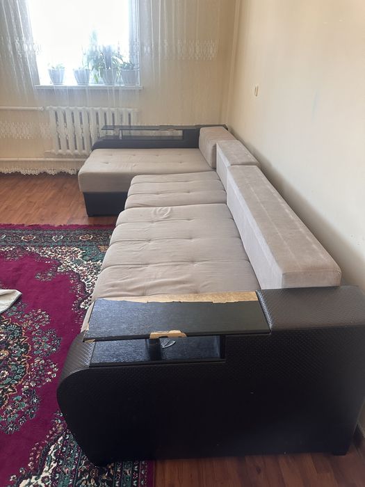 Продам диван в хорошем состояний