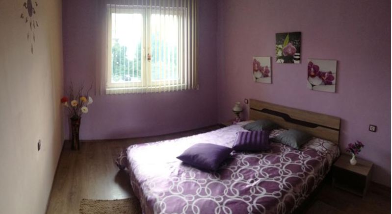 Тристаен апартамент в кв. Люлин 9