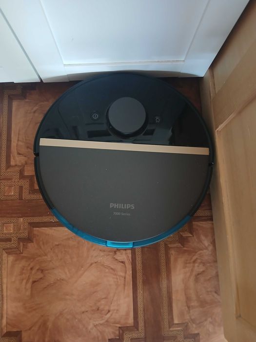 Прахосмукачка робот Rowenta.