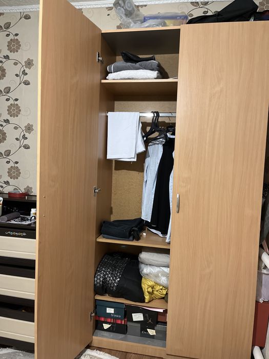 Продам шкаф и комод хорошем состоянии