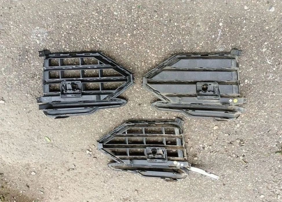 Grila proiector Vw Touareg CR 2019/2020/2021/2022/2023/2024