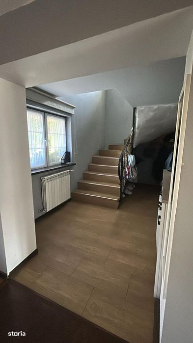 Se vinde casă cu priveliște spectaculoasă spre Orașul Suceava