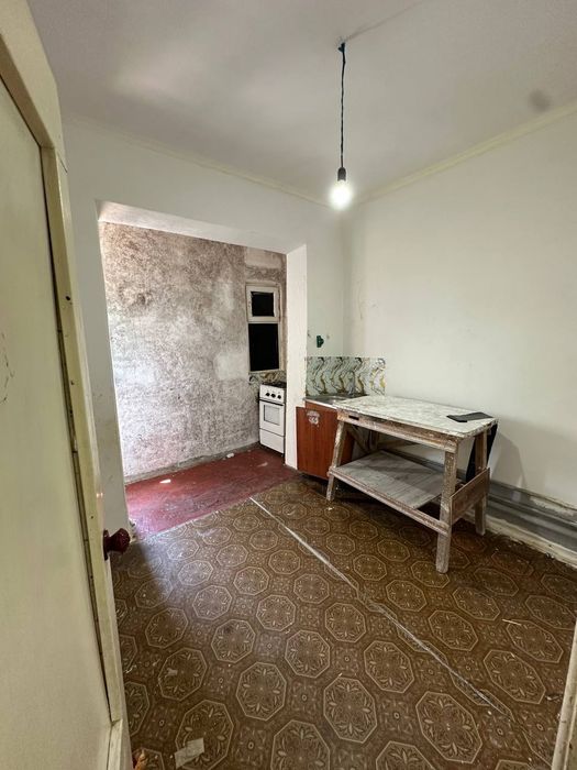 Arenda kvartira Yashnabod tumani Kadishva bozor oldida 1xona