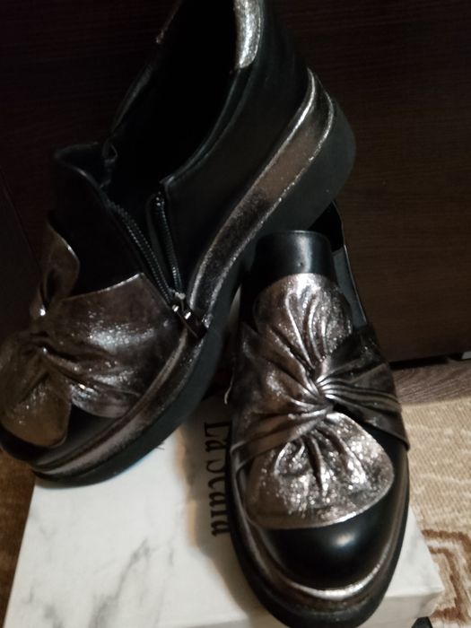 Продам Лоферы женские