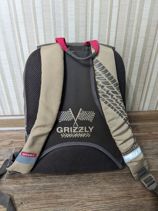 Рюкзак школьный Grizzly