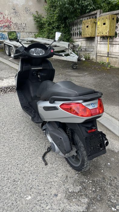 Scuter piaggio x7 2007