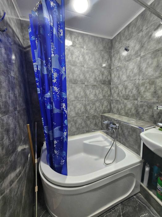 Сдаю 2-ух комнатную квартиру посуточно (СВОЯ)