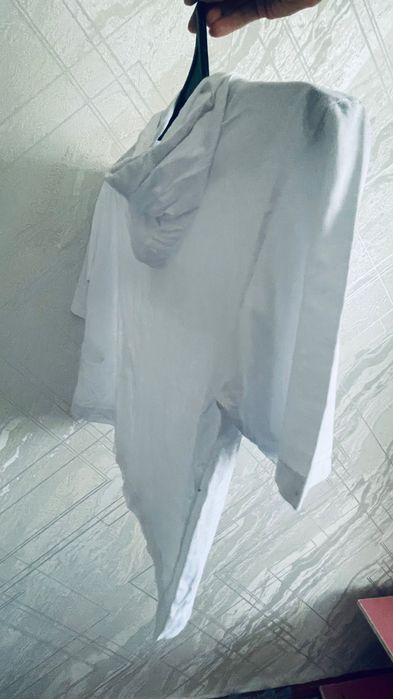 Короткая Белая кофточка для девочек