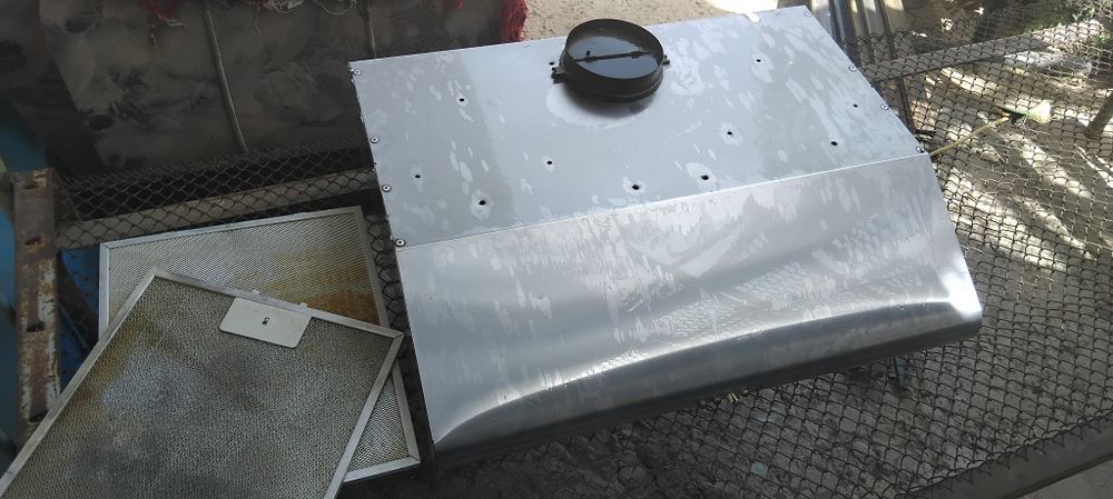 Вытяжка работает