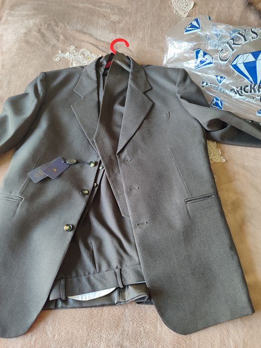 Кастюм шим тройка новый