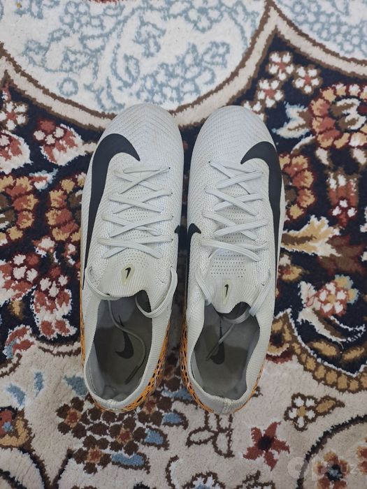 Бутсы от Nike Airzoom