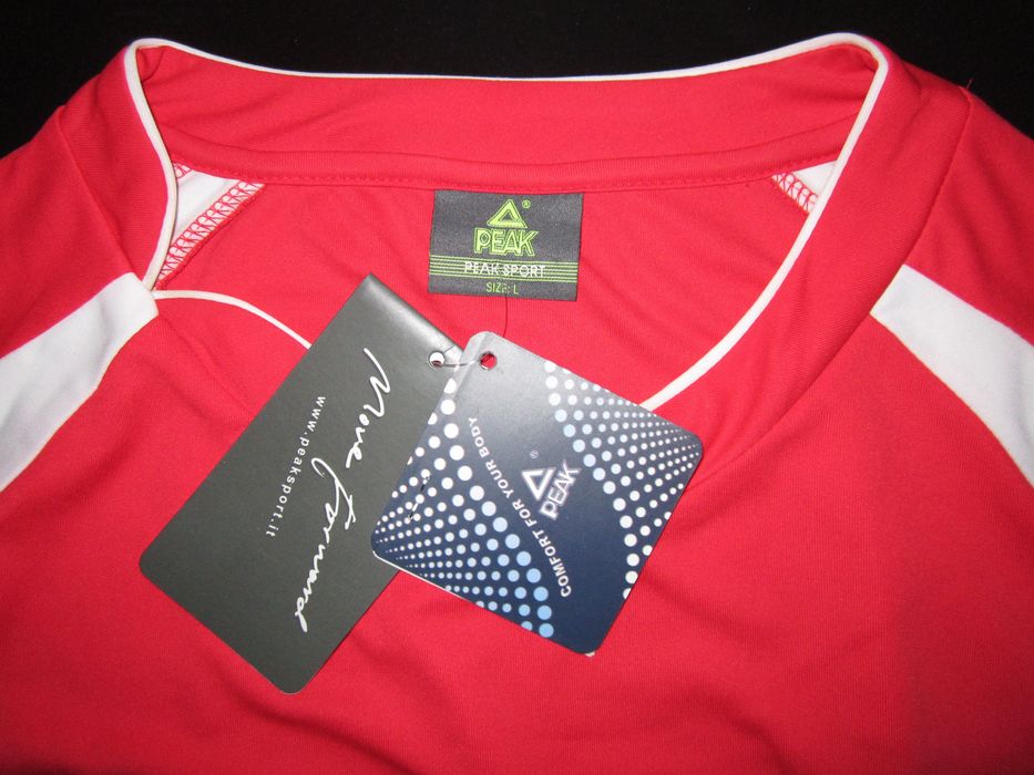 НОВА оригинална червена спортна тениска PEAK SPORT размер L от САЩ