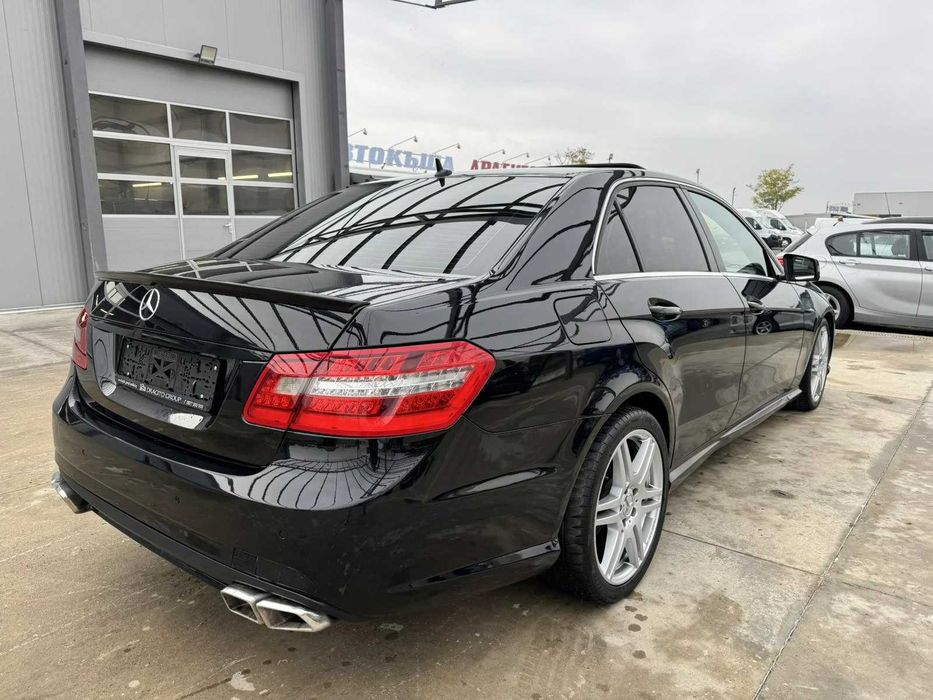 Mercedes-Benz E 350 AMG/231hp/кожа/шибидах/регистрирана