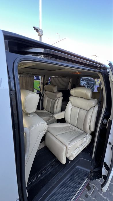 NISSAN elgrand e51