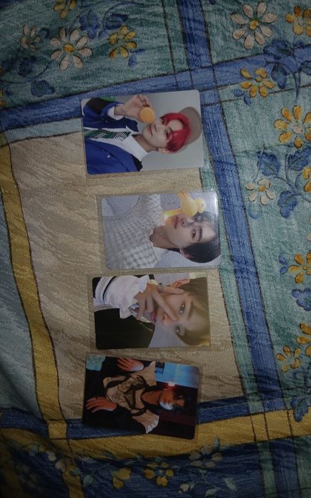 kpop photocards aespa,itzy,enhypen