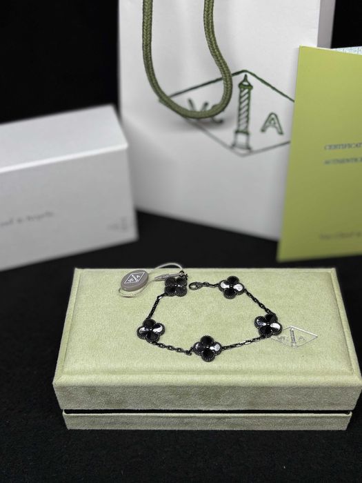 Гривна Van Cleef and Arpels - Ван Клииф