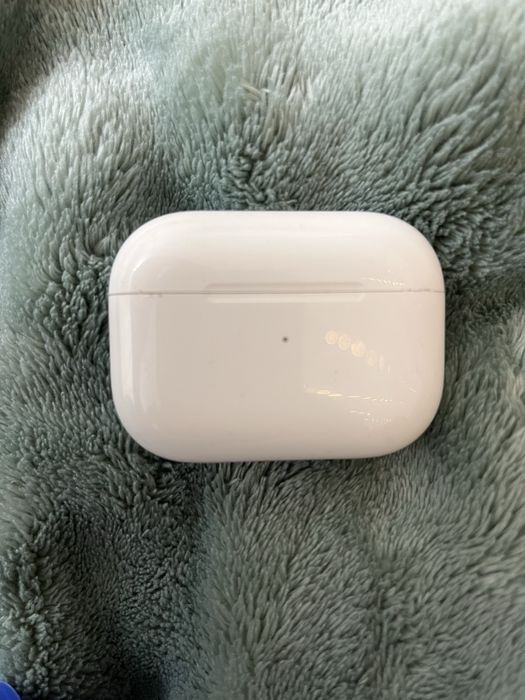 Продаю Airpods pro 2