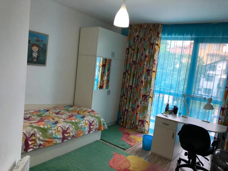 Дава се под наем Четиристаен апартамент в Варна, м-т Траката - 170 кв.м за 800 € - Снимка #8