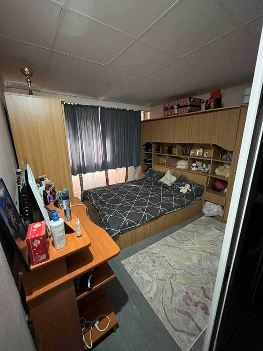 Vand sau schimb apartament