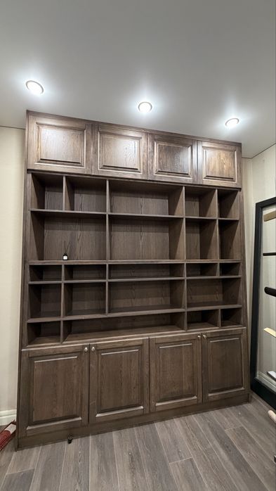 Продам Дубовый шкаф