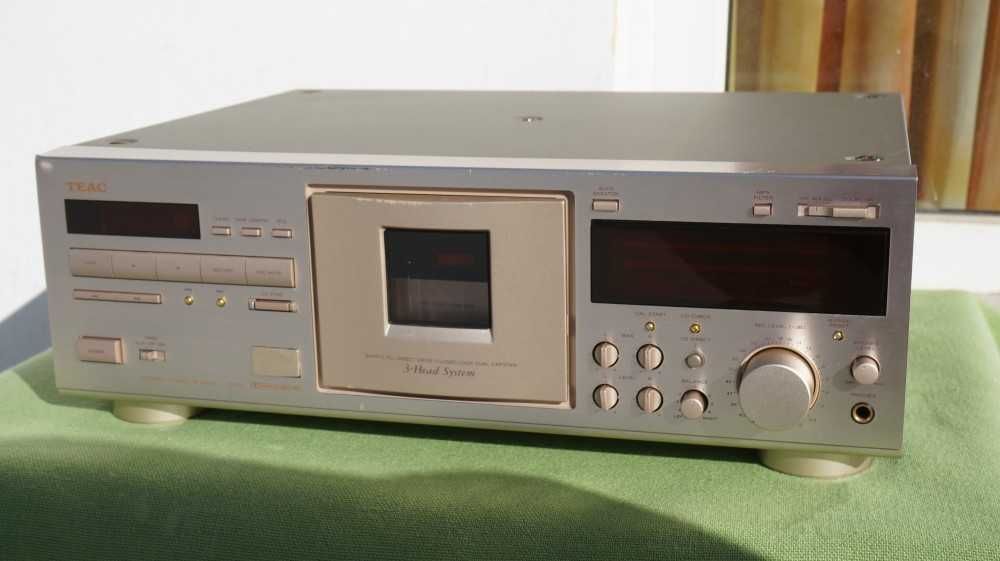Casetofon deck TEAC V7000