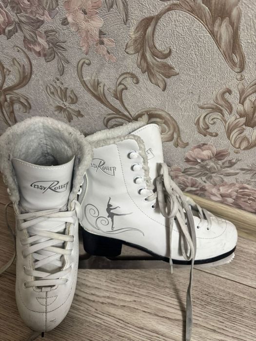 Коньки  продам нужен ремонт