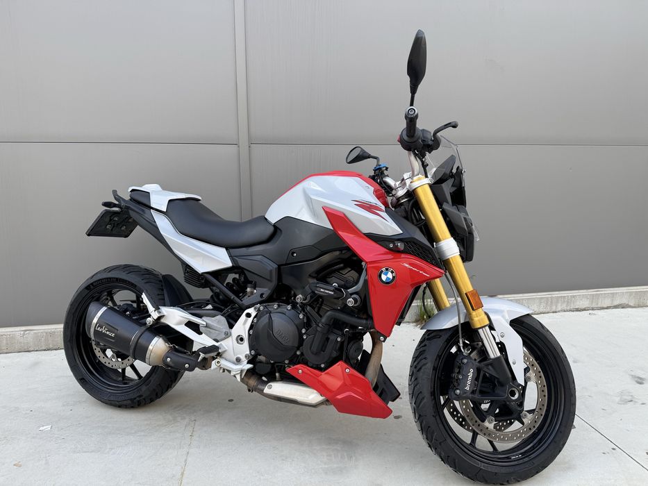 BMW F900r 2021 isi cauta un nou proprietar!