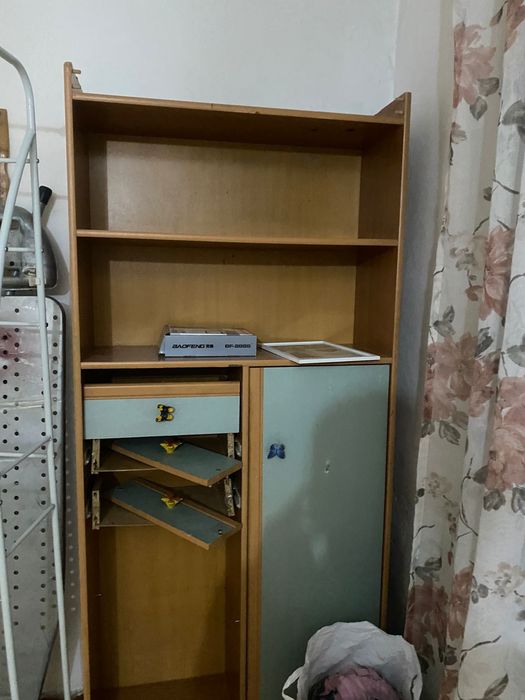 Продам шкафы срочно