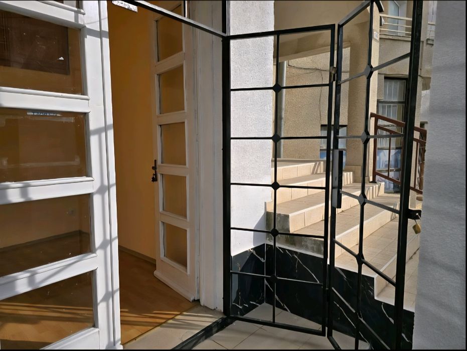 Продава се Офис в Балчик - 32 кв.м за 1400 €/кв.м - Снимка #1