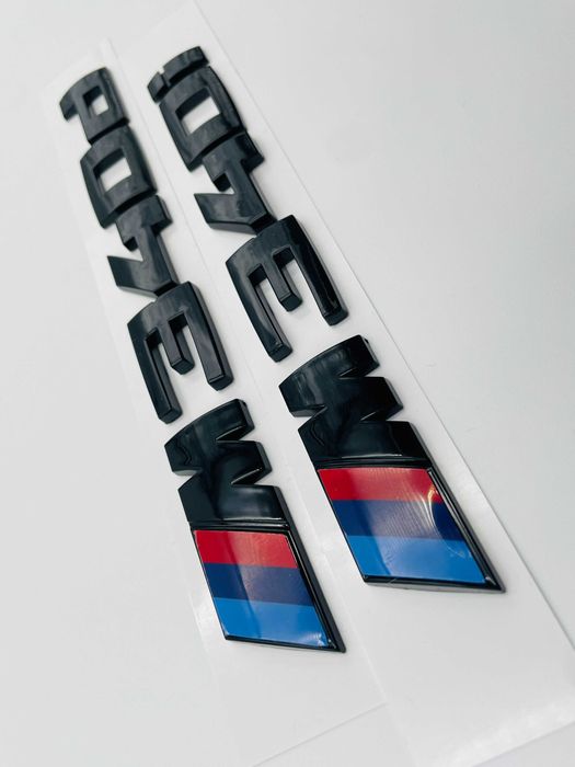 Emblema compatibila BMW 340i negru