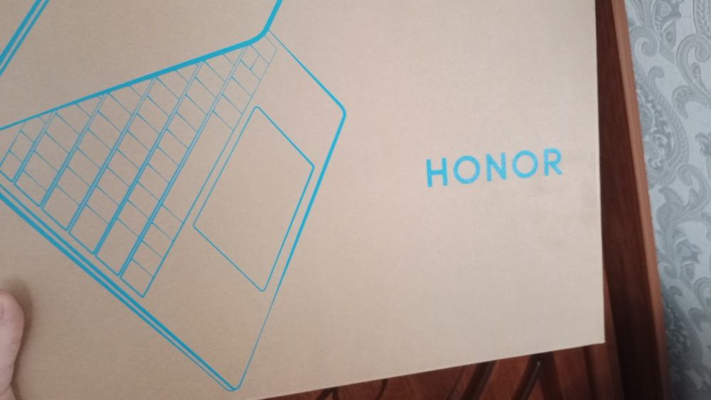Ноутбук HONOR сотилади