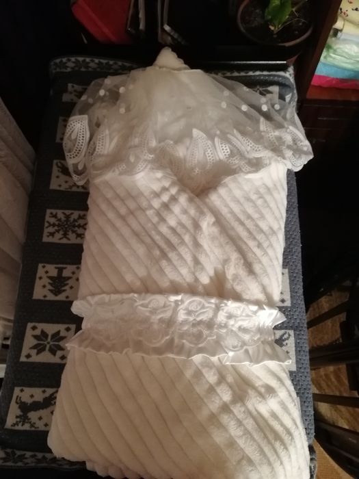 Продам комплект на выписку