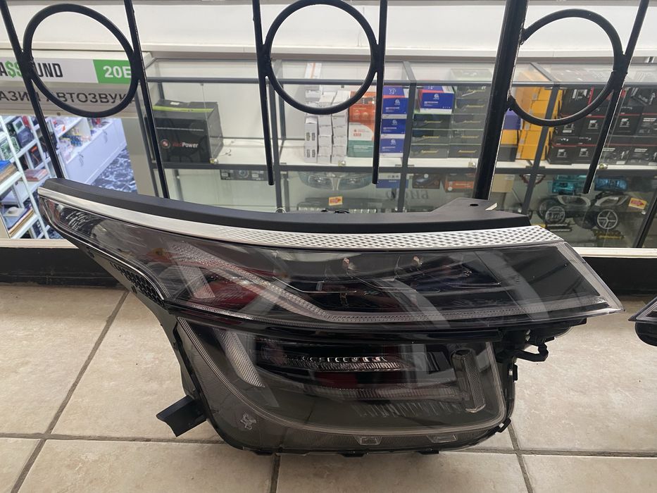 Фары передние KIA SELTOS