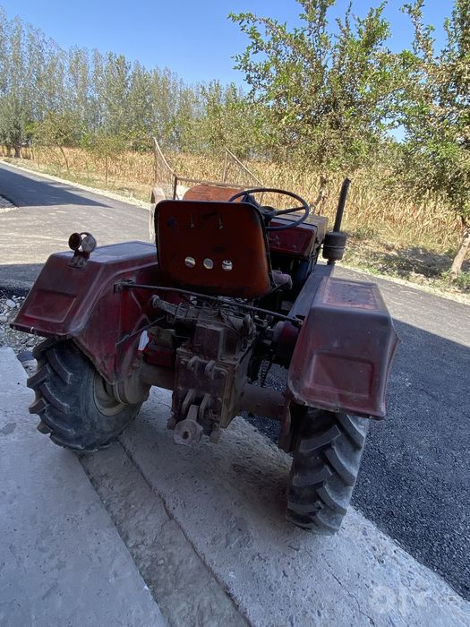Dustlik Traktor