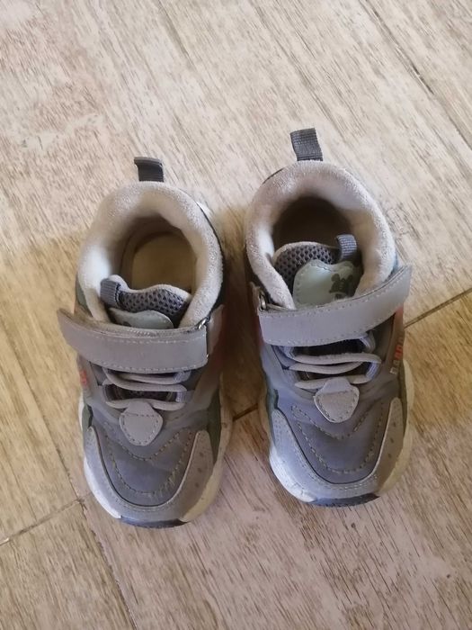 Детская обувь в отличном состоянии!