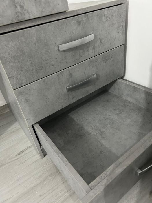 Masuță de machiaj/ Birou