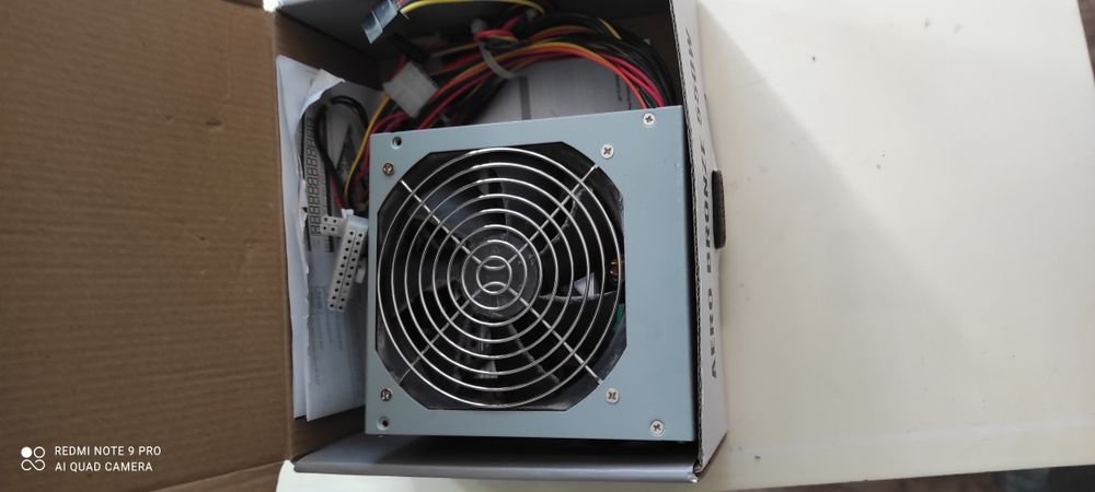 Материнская плата, кулер, внутренний модем на компьютер.