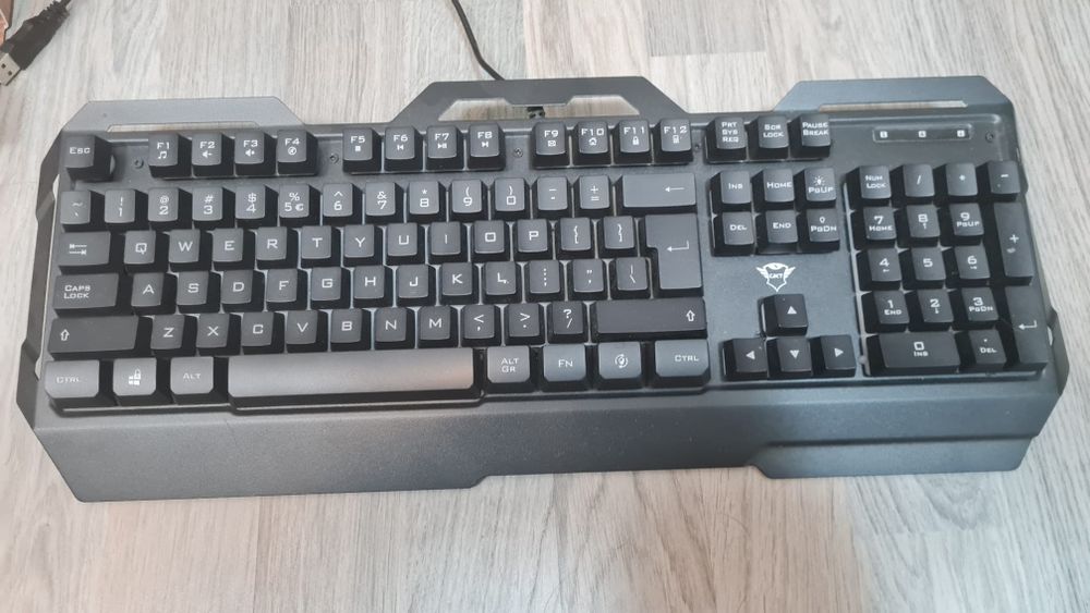 Tastatura  gaiming Trust GXT 856