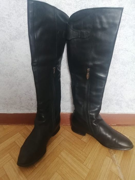 Продам осенние сапоги