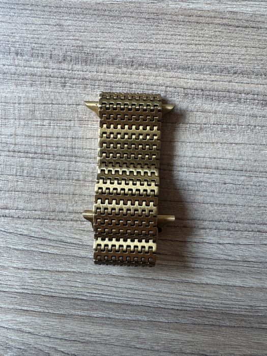 Златиста метална верижка Next One с магнит за apple watch 42 mm