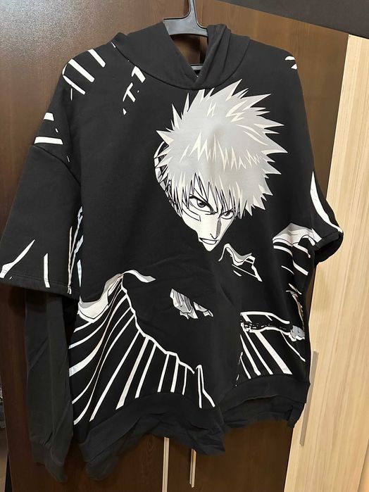 Bleach суичър (Bershka) - размер XL