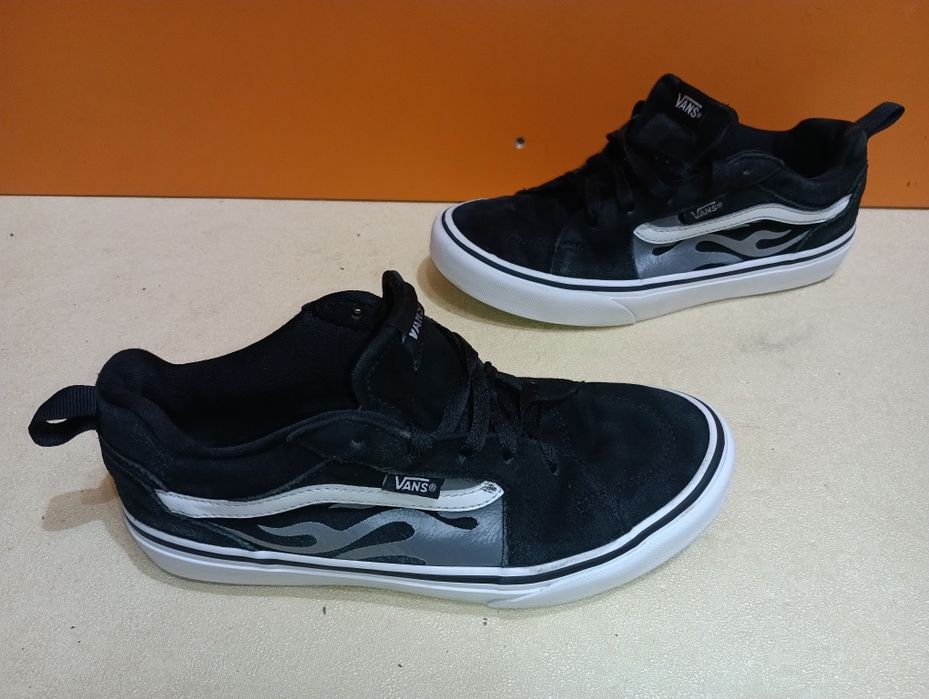 Vans кожени N 35 - 27 лв