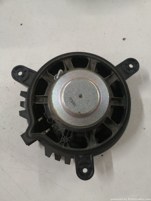 Boxa Auto Volvo V40 Hatchback (525, 526) [ 2012 - > ] Oem 30657445