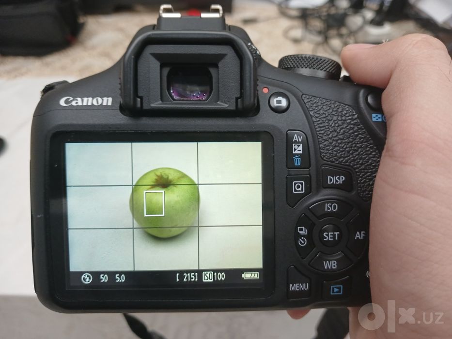 [Dostavka] Kamera Canon EOS 2000D a'lo holatda