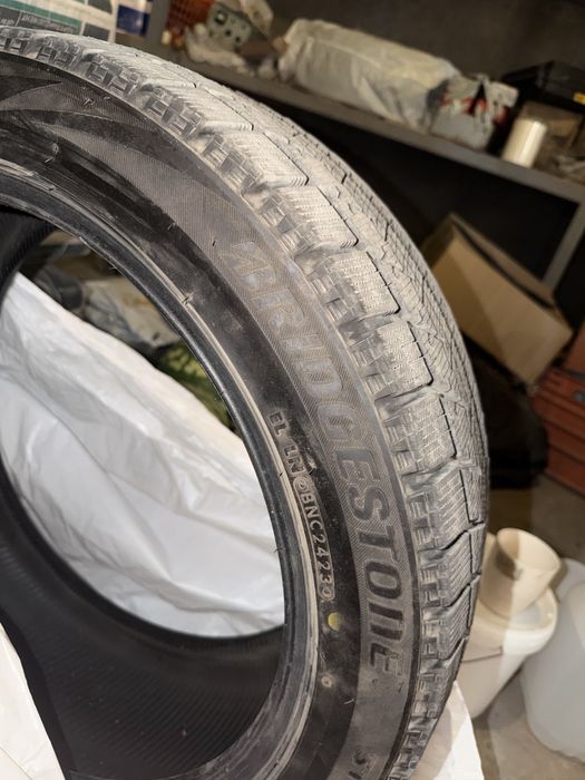 Bridgestone Blizzak Ice 245/45 R19